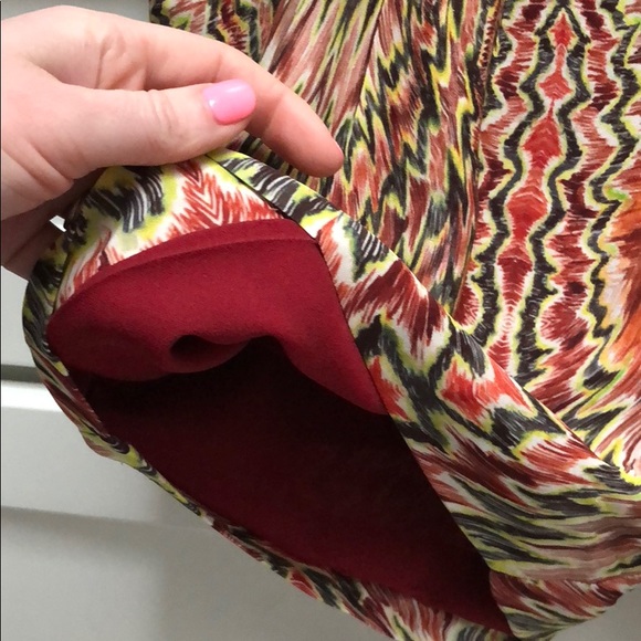 Haute Hippie Pleated-Front Silk Shorts - Picture 5 of 7